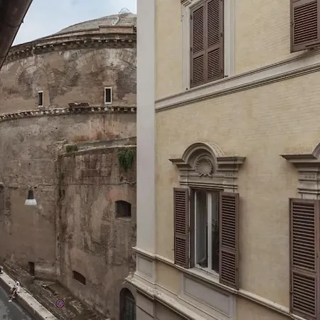 Апартаменты Live - Luxury Pantheon View